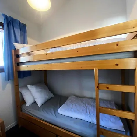 Reine Blanche - Location: Pour 4 Personnes Dans Un Quartier Calme Mae-9090 Apartman *