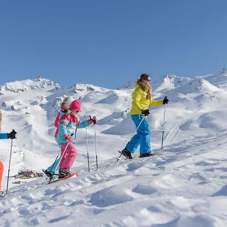 Résidence Reine Blanche - Location: Pour 4 Personnes Dans Un Quartier Calme Mae-9090 Val Thorens