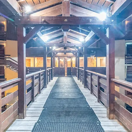 Résidence Reine Blanche - Location: Pour 4 Personnes Dans Un Quartier Calme Mae-9090 * Val Thorens